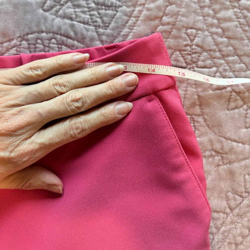 Isaac Mizrahi Vibrant Pink Cropped Pants - Picture 6 of 13